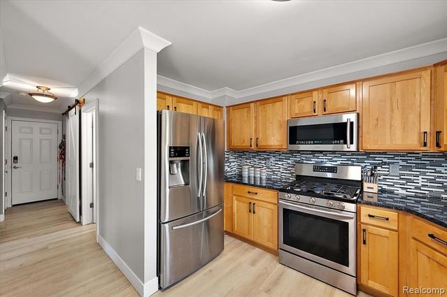 48037 Lafayette Drive, Macomb, MI 48044