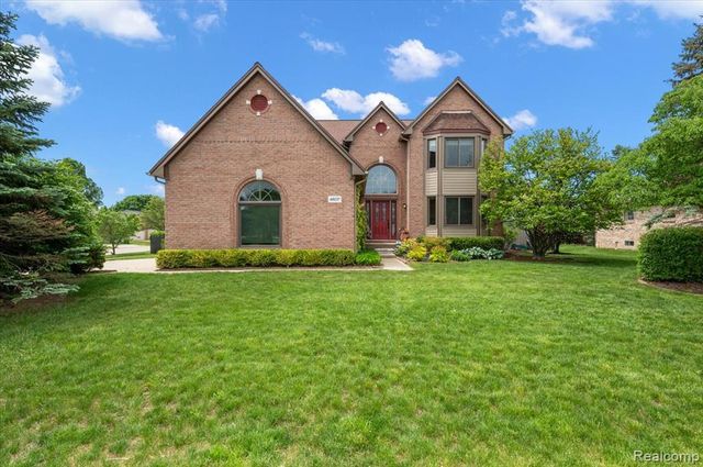 48037 Lafayette Drive, Macomb, MI 48044