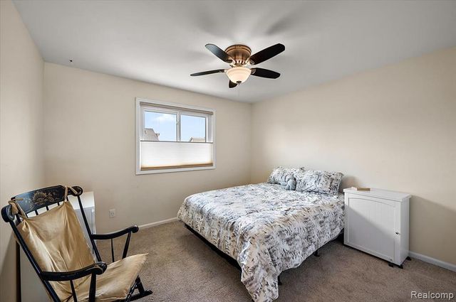 48037 Lafayette Drive, Macomb, MI 48044