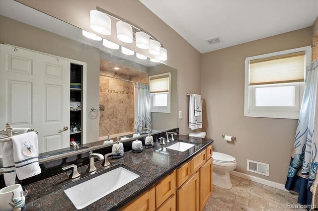 48037 Lafayette Drive, Macomb, MI 48044