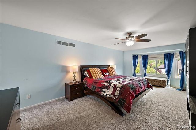 48037 Lafayette Drive, Macomb, MI 48044