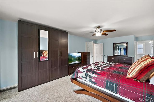 48037 Lafayette Drive, Macomb, MI 48044