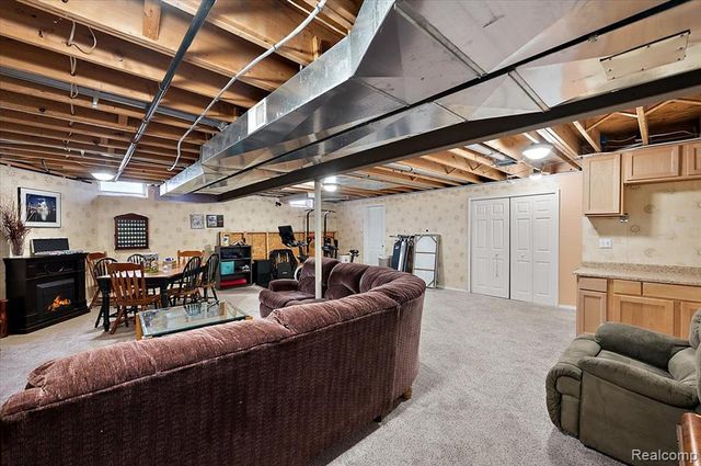 48037 Lafayette Drive, Macomb, MI 48044