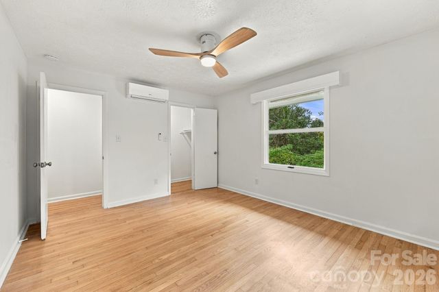 104 Disosway Street, Black Mountain, NC 28711