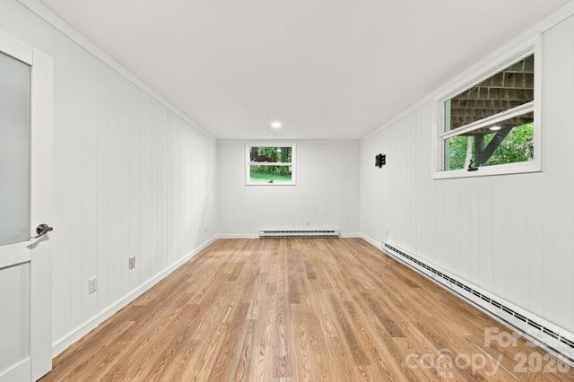 104 Disosway Street, Black Mountain, NC 28711