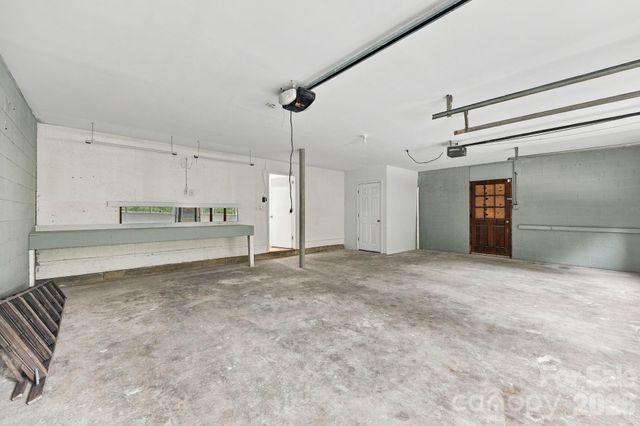 104 Disosway Street, Black Mountain, NC 28711
