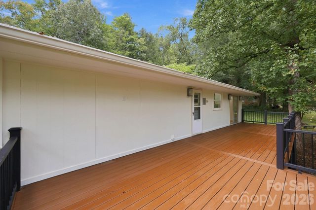 104 Disosway Street, Black Mountain, NC 28711