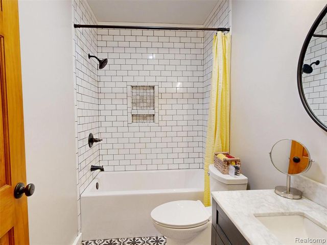 12930 Wilkinson Road, Freeland, MI 48623