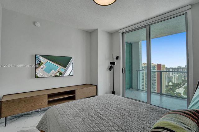 330 Sunny Isles Blvd 5-2207, Sunny Isles Beach, FL 33160