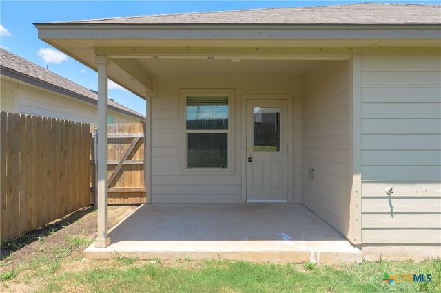 325 Jacquard Court, Troy, TX 76579