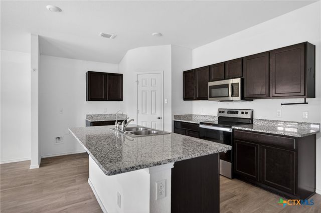 325 Jacquard Court, Troy, TX 76579
