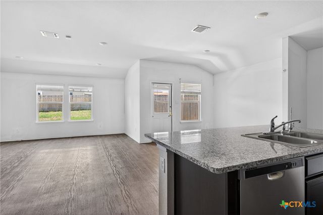 325 Jacquard Court, Troy, TX 76579