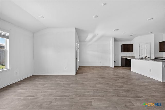 325 Jacquard Court, Troy, TX 76579