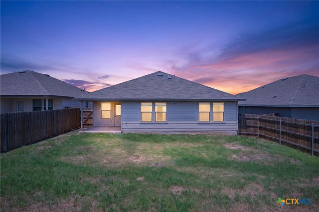 325 Jacquard Court, Troy, TX 76579