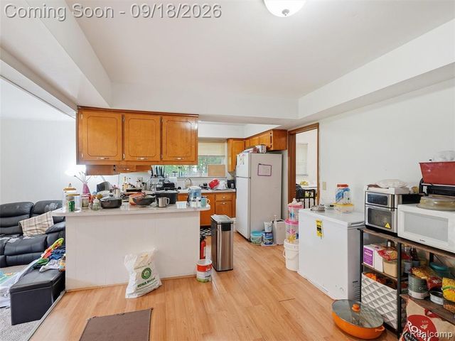 25496 Taylor Drive, Warren, MI 48089