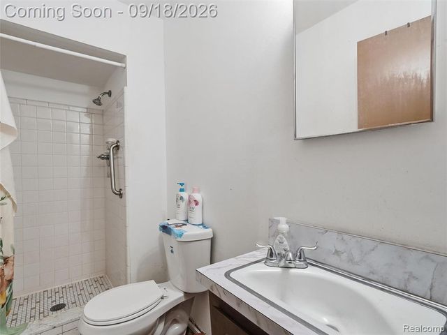 25496 Taylor Drive, Warren, MI 48089