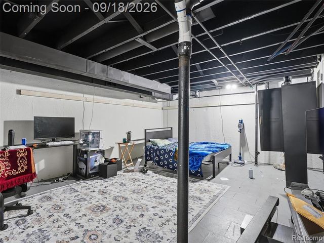 25496 Taylor Drive, Warren, MI 48089