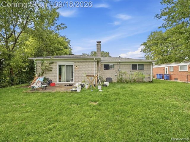 25496 Taylor Drive, Warren, MI 48089