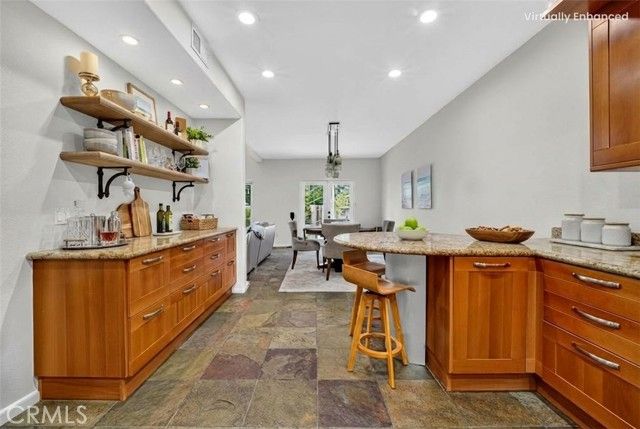 23039 Park Privado, Calabasas, CA 91302