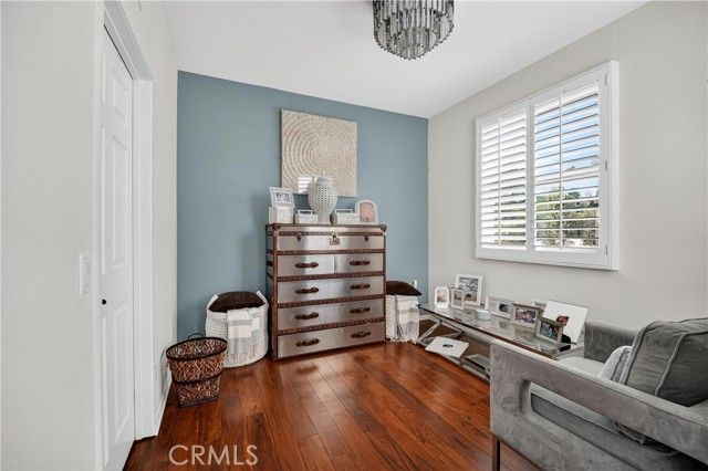 23039 Park Privado, Calabasas, CA 91302
