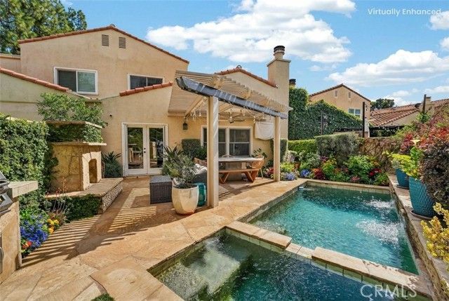 23039 Park Privado, Calabasas, CA 91302