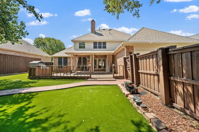 2311 Creekside Circle N, Irving, TX 75063