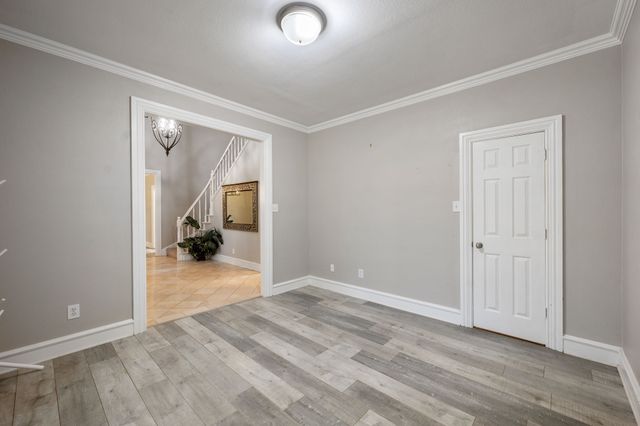 2311 Creekside Circle N, Irving, TX 75063