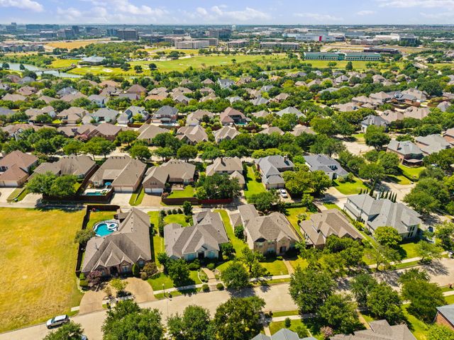 2311 Creekside Circle N, Irving, TX 75063