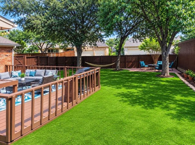 2311 Creekside Circle N, Irving, TX 75063