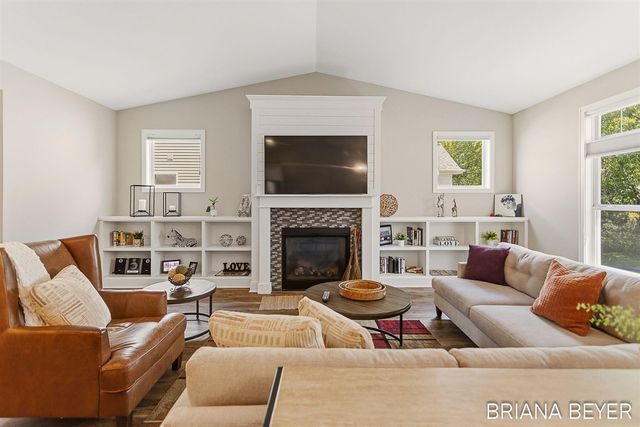 11494 S Lake Drive, Holland, MI 49424