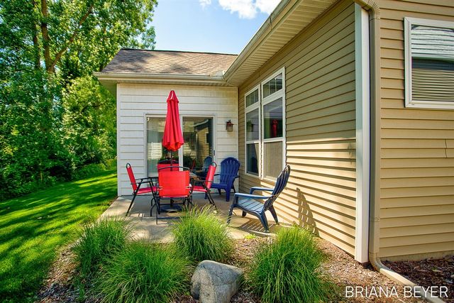 11494 S Lake Drive, Holland, MI 49424