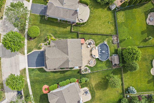 1961 Broadsmore Drive, Algonquin, IL 60102