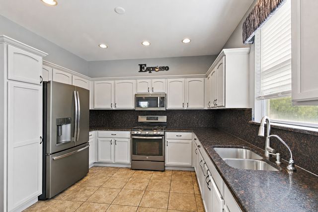1961 Broadsmore Drive, Algonquin, IL 60102