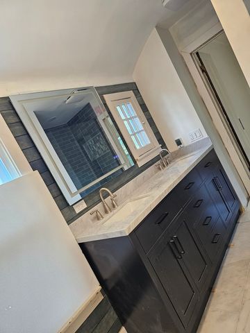 339 N Ridgeland Avenue, Elmhurst, IL 60126