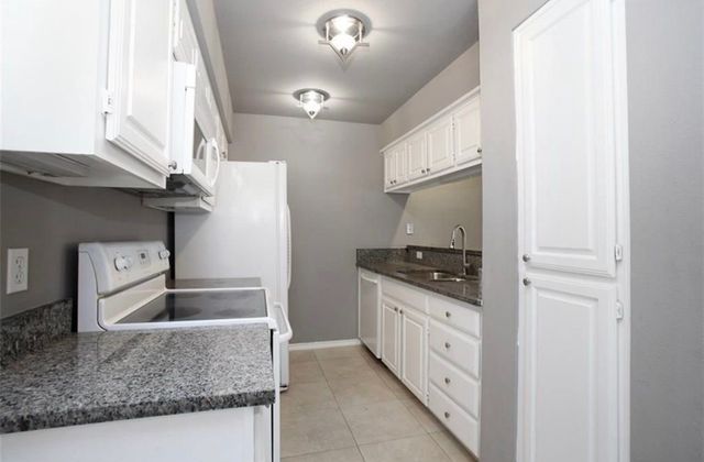 5100 Verde Valley Lane 137, Dallas, TX 75254