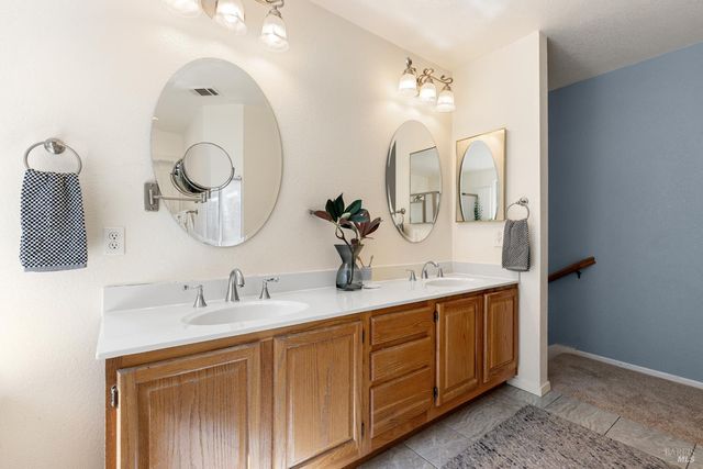 630 Harvard Ave, Vacaville, CA 95687