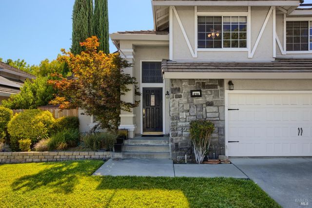 630 Harvard Ave, Vacaville, CA 95687
