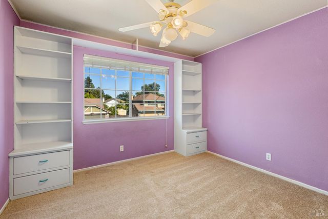 630 Harvard Ave, Vacaville, CA 95687