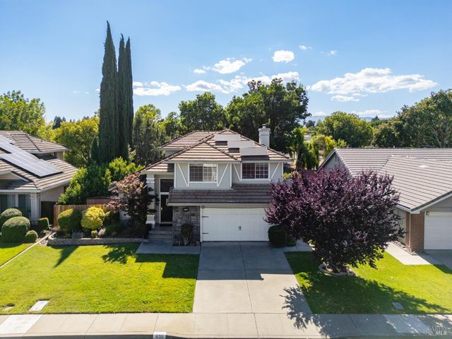 630 Harvard Ave, Vacaville, CA 95687