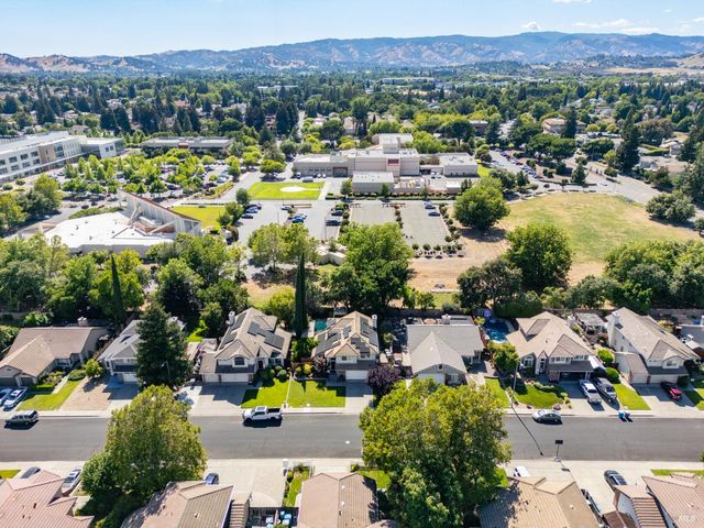 630 Harvard Ave, Vacaville, CA 95687