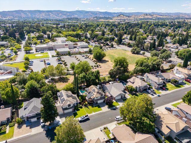 630 Harvard Ave, Vacaville, CA 95687