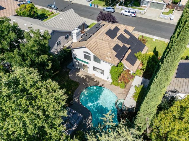 630 Harvard Ave, Vacaville, CA 95687