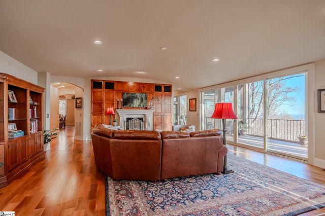 10 Spring Creek Trail, Landrum, SC 29356