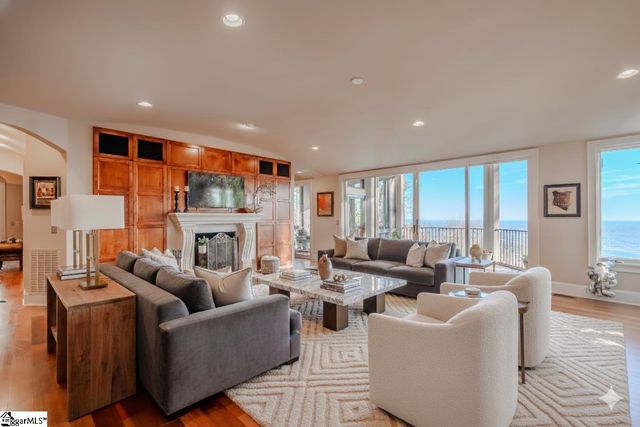 10 Spring Creek Trail, Landrum, SC 29356