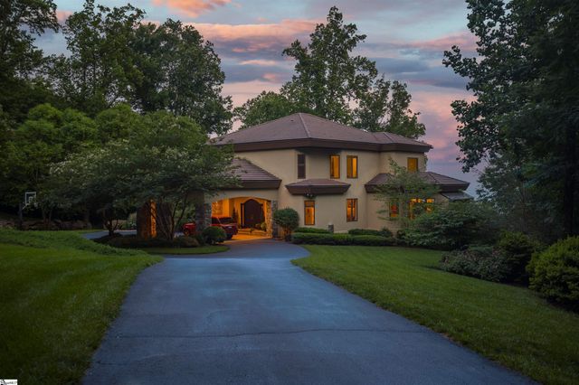 10 Spring Creek Trail, Landrum, SC 29356