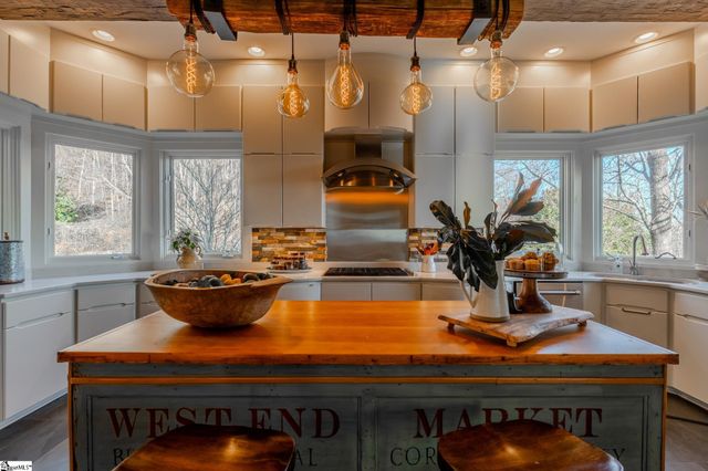 10 Spring Creek Trail, Landrum, SC 29356