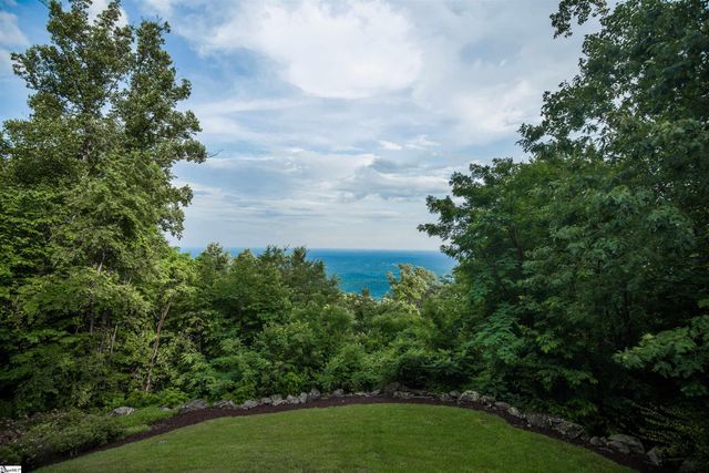 10 Spring Creek Trail, Landrum, SC 29356