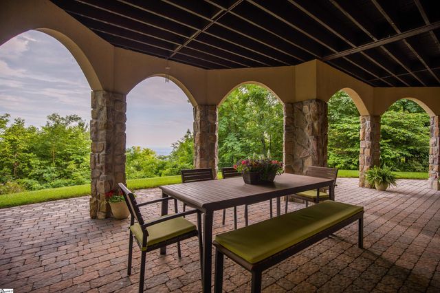 10 Spring Creek Trail, Landrum, SC 29356