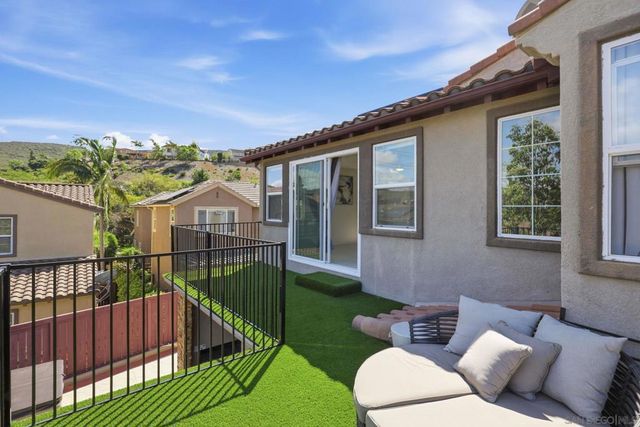 2661 Shadowbrook, San Marcos, CA 92078