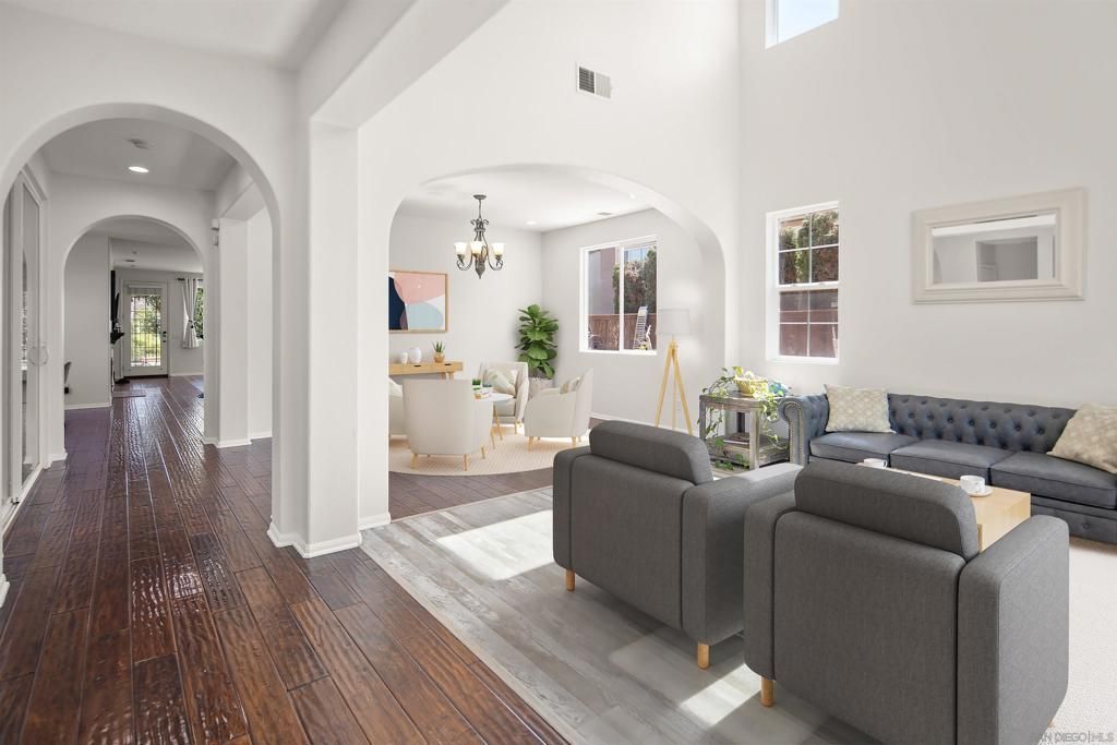 Image 2 of property listing at 2661 Shadowbrook, San Marcos, CA 92078